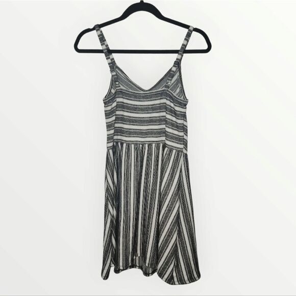 Universal thread black and white striped dress size Small Sundress - Picture 1 of 6